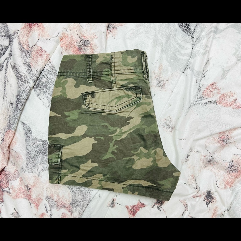 Old Navy camouflage shorts